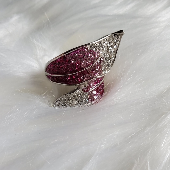 💎Gorgeous Silver Tone Pink Ombre Leaf Ring - Picture 2 of 6